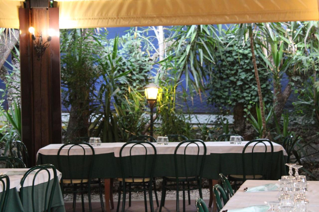Hotel La Locanda Del Borgo โรม ภายนอก รูปภาพ