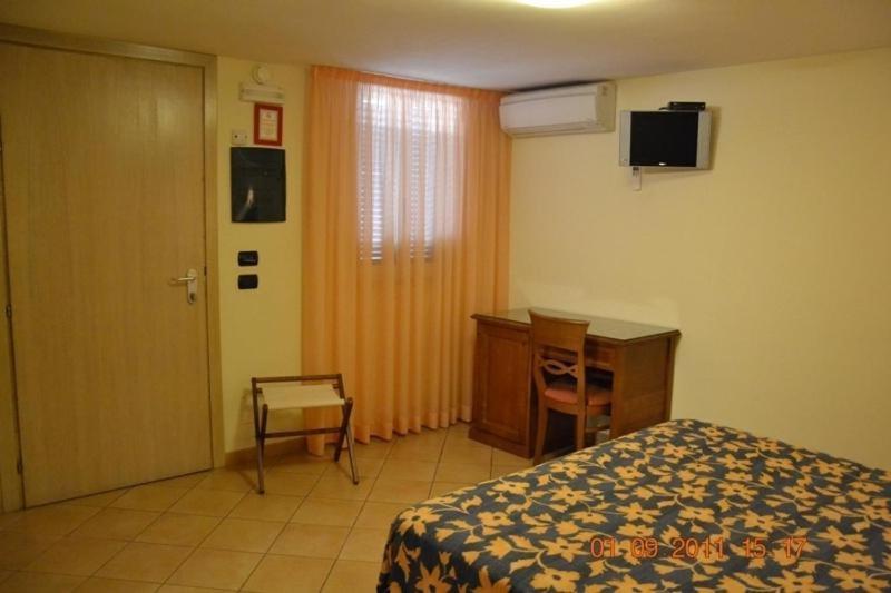 Hotel La Locanda Del Borgo โรม ภายนอก รูปภาพ