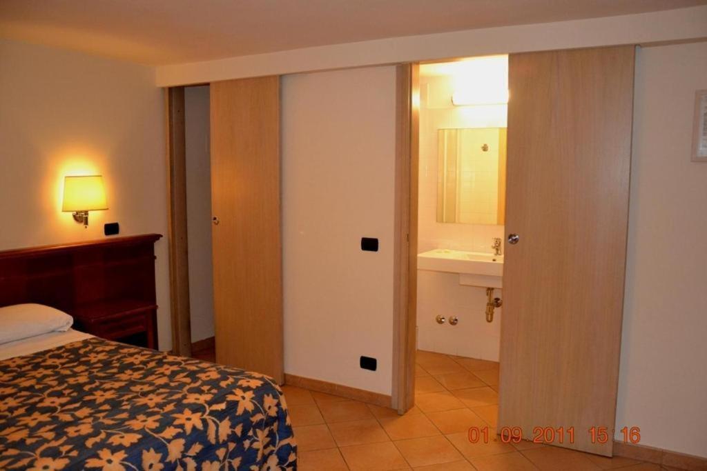 Hotel La Locanda Del Borgo โรม ภายนอก รูปภาพ
