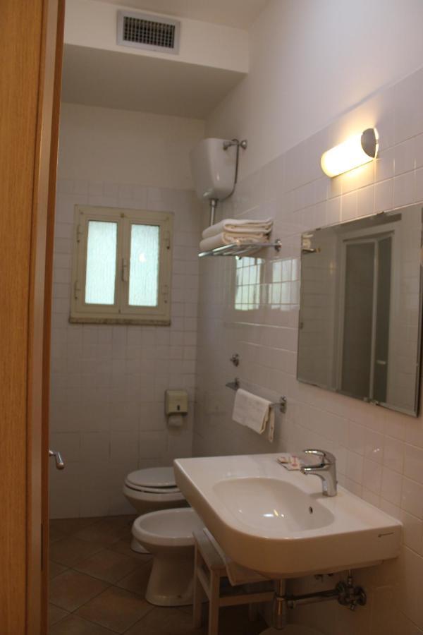 Hotel La Locanda Del Borgo โรม ภายนอก รูปภาพ