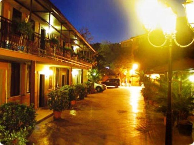 Hotel La Locanda Del Borgo โรม ภายนอก รูปภาพ